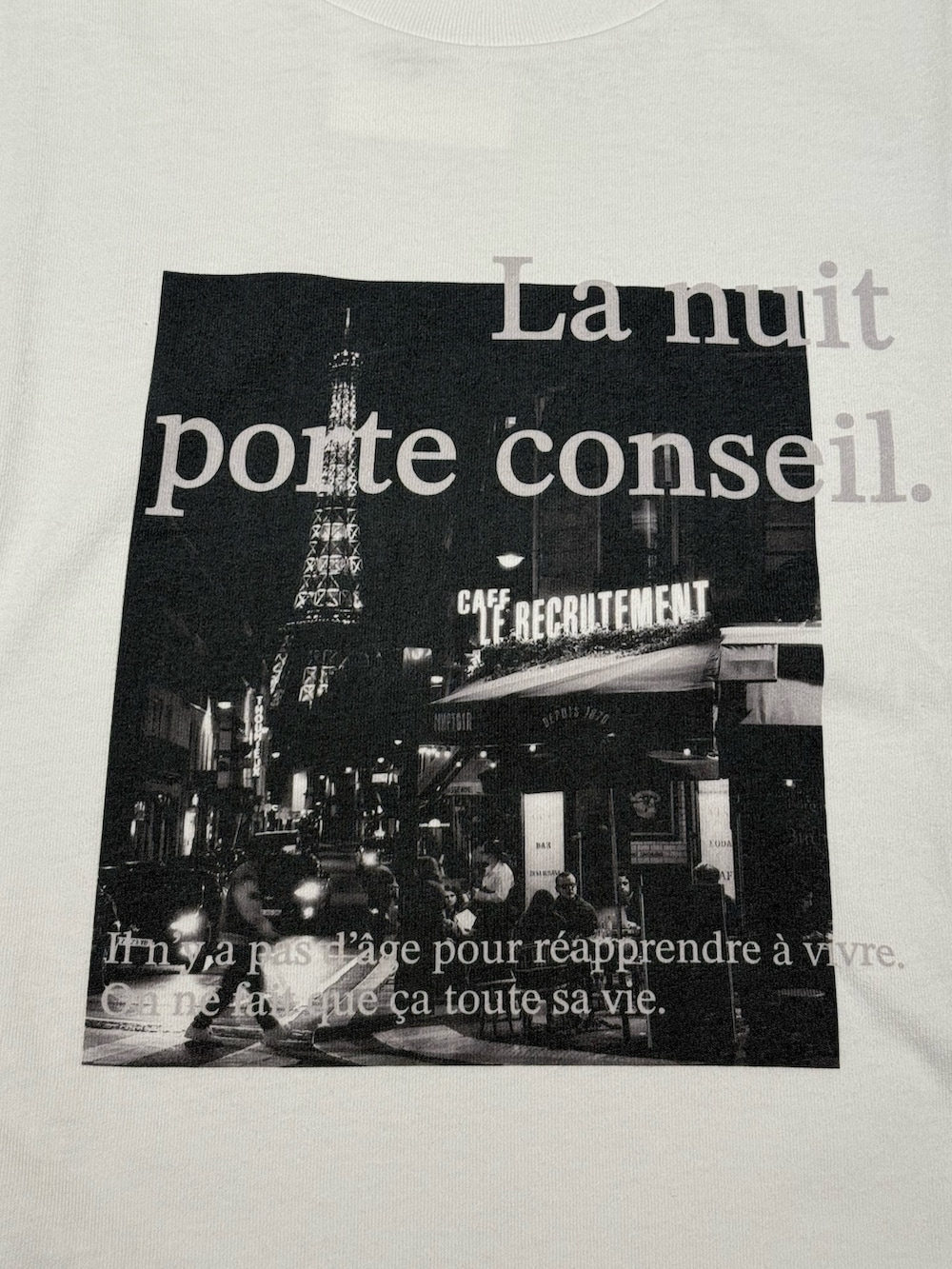ブルー系のシャツ/ブラウス、ホワイト系のTシャツ/カットソー、ブラック系のその他パンツを着用したメンズの夏コーディネートの5枚目の写真