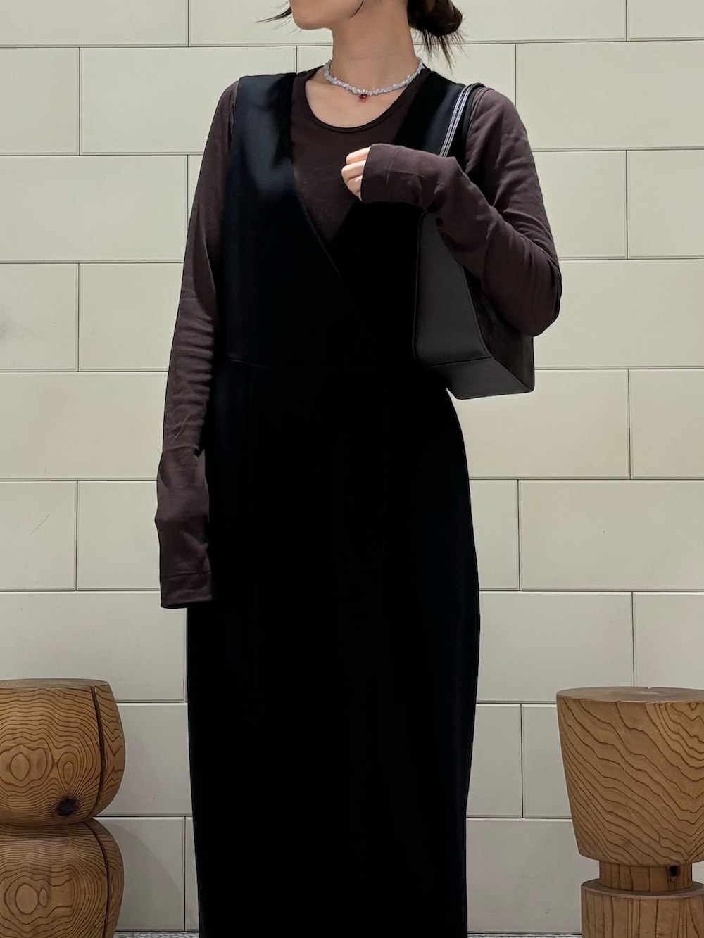 「今から使える秋の先取りコーデ、newarrival、旅行コーデ、シアートップス、シアー、秋、ブラウン、オールインワン、キレイめ、低身長、いいね、save、フォローお願いします🤑、おしゃれさんと繋がりたい、オトナカジュアル、ootd、秋服準備はじめました」|「URBAN RESEARCHの強撚シアーカットソー(Tシャツ/カットソー、ブラウン系)」を使った、COCOAさん(レディース・155cm)の夏コーディネートの3枚目の写真