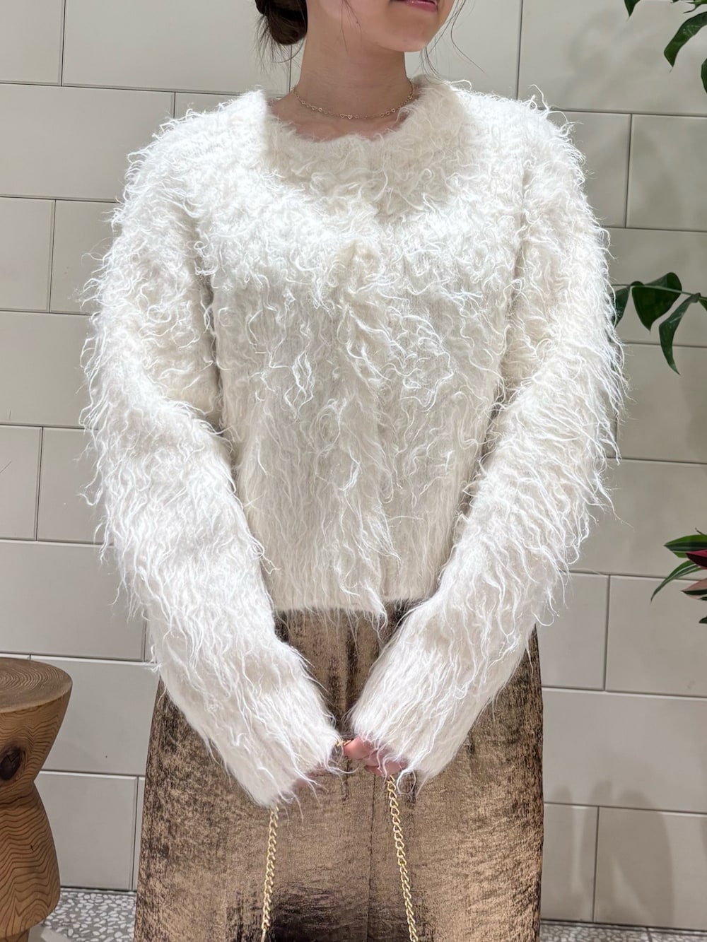 「シャギーニット、シャギーカーディガン、シャギー、冬のコーデ、休日スタイル、大人かわいい、おしゃれさんと繋がりたい、クリスマスに着たい服、低身長、低身長コーデ」｜「URBAN RESEARCHのカラーシャギーニットカーディガン（カーディガン/ボレロ、ホワイト系）」を使った、COCOAさん（レディース・155cm）の冬コーディネートの2枚目の写真