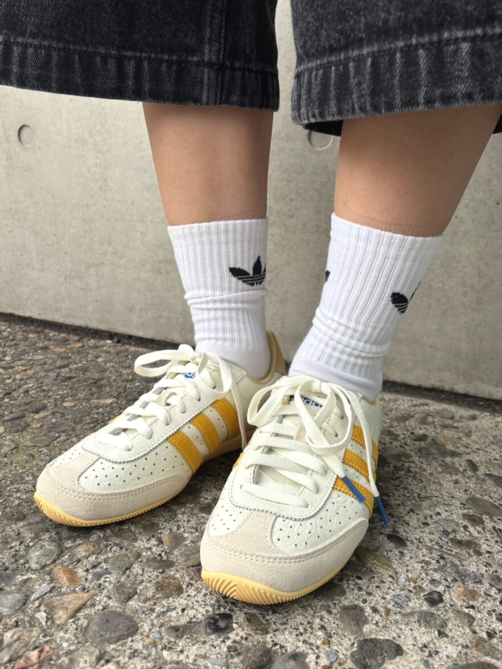 adidas アディカラー サッカージャカード オーバーサイズ ドレス adidas ワンピース アディカラー サッカー ジャカード Vネック