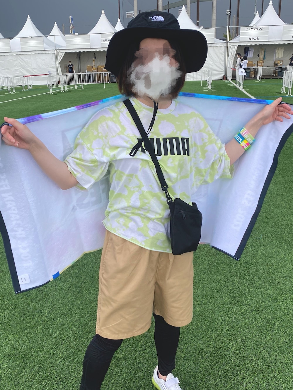 「真夏のアクティブスタイル、ロッキン、夏、アクティブ、ROCKINJAPAN、フェススタイル、なりきり、PUMA、WEGO、THE NORTH FACE、adidas originals」｜「PUMAのプーマ PUMA SUMMER グラフィック AOP Tシャツ_（Tシャツ/カットソー、グリーン系）」を使った、tomoka☺︎さん（レディース・155cm）の夏コーディネートの2枚目の写真