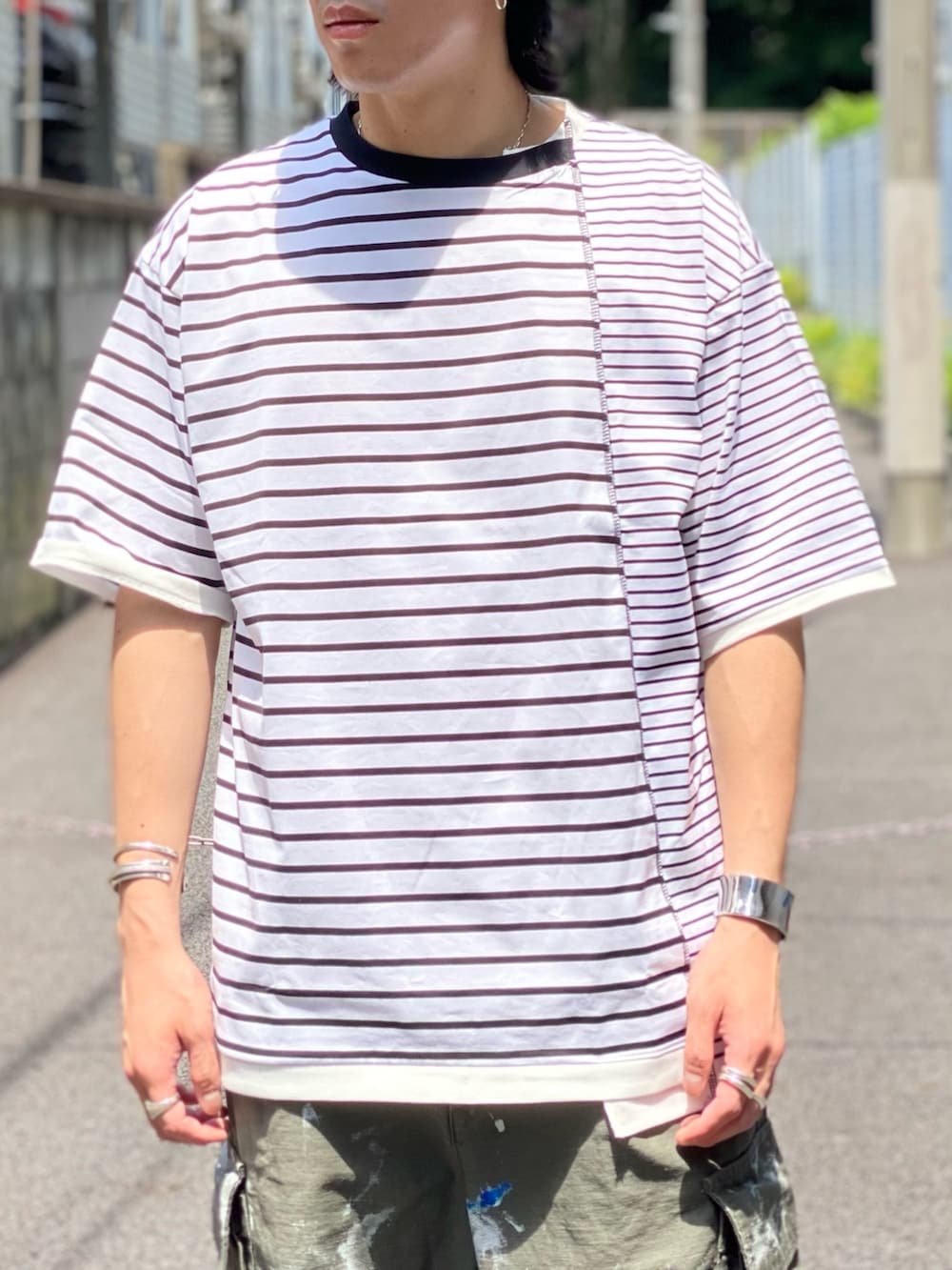 「PUBLIC TOKYOのイレギュラーボーダーTEE（Tシャツ/カットソー、ブラック系）」を使った、Kosuke Sugitaさん（メンズ・177cm）の夏コーディネートの4枚目の写真