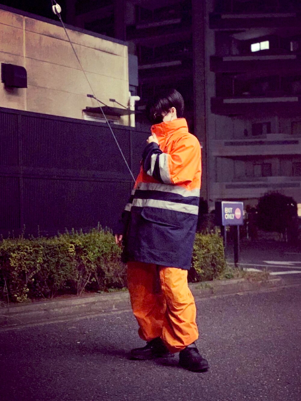 「古着、古着MIX、古着コーデ、古着好きな人と繋がりたい、オレンジ、Polo Ralph Lauren」｜「Royal mailのアイテム（その他アウター、オレンジ系）」を使った、iceman114514さん（メンズ・170cm）の秋コーディネートの2枚目の写真