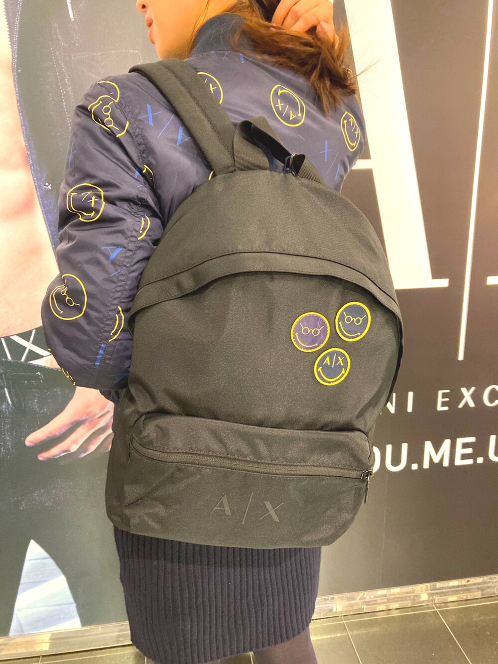 「AXchanger、AXchange、アルマーニエクスチェンジ、カジュアルコーデ、ニットワンピース、スニーカーコーデ、秋ルック紹介するよ、オトナ女子、オトナカジュアル、AXSmiley」|「ARMANI EXCHANGEの【A|X アルマーニ エクスチェンジ】スマイリーワールド リバーシブルボンバージャケット(ブルゾン、ブルー系)」を使った、naobeさん(レディース・169cm)の秋コーディネートの2枚目の写真
