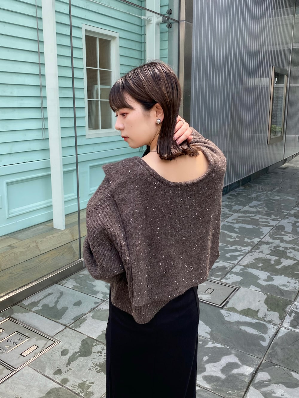 「大人コーデ、きれいめカジュアル、ワンピース、ニット、キャミワンピ、着回しコーデ」｜「Kastaneのカップ付ストレッチコットン紐キャミ（キャミソール、ブルー系）」を使った、maki yamadaさん（レディース・159cm）の夏コーディネートの4枚目の写真