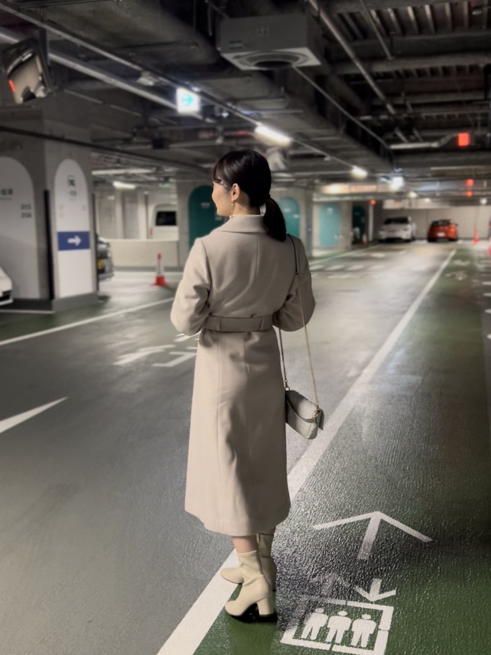 「シンプル、休日スタイル、オールホワイト、きれいめカジュアル、デートスタイル（WOMEN）、大人ガーリー、今日のコーデ、秋冬コーデ、おしゃれさんと繋がりたい、日比谷、低身長女子、ニット/セーター、いい車といい女になる、土竜のうた、未来のWEARISTAプロジェクト」｜「WILLSELECTIONのウール100トレンチコート（その他アウター、ホワイト系）」を使った、𝙮𝙪𝙠𝙖 さん（レディース・150cm）の秋コーディネートの2枚目の写真