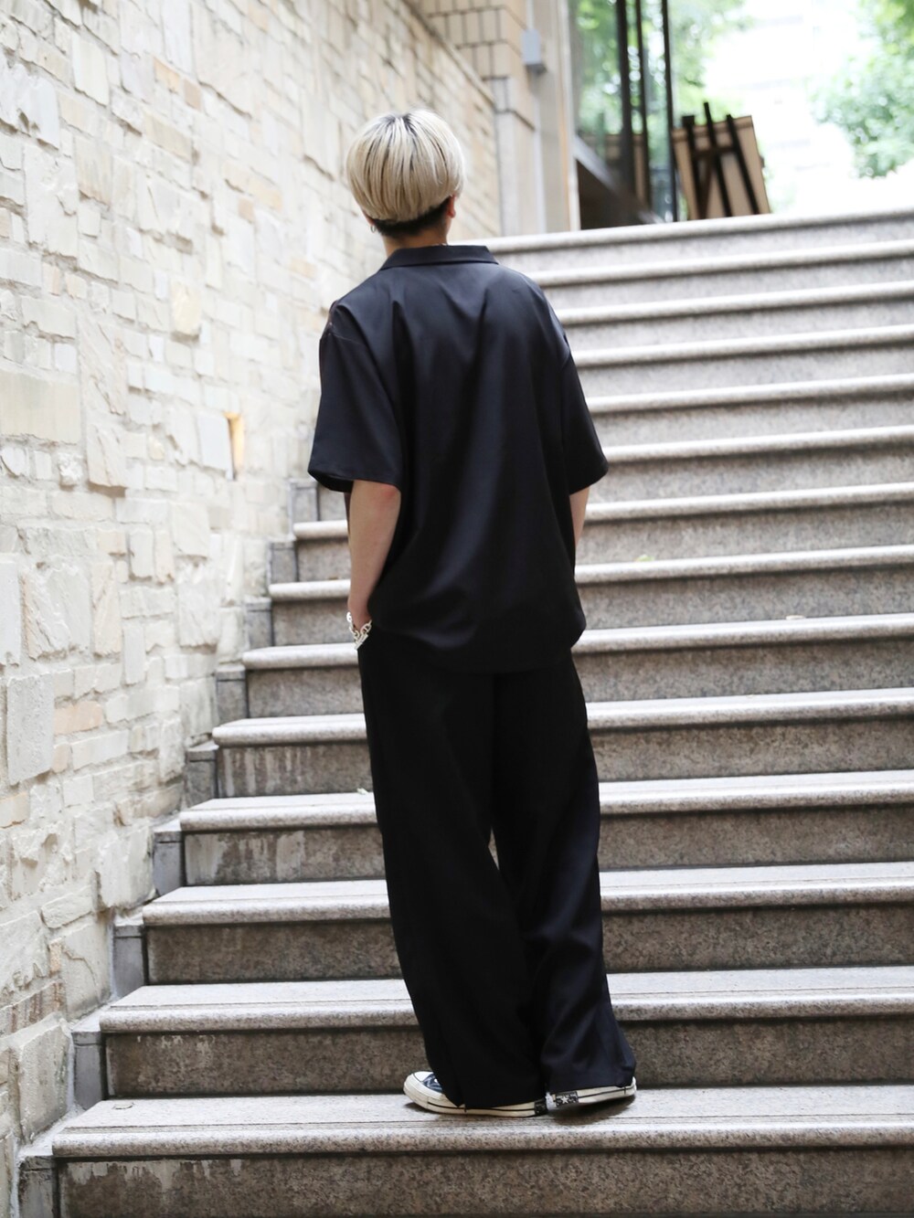 「シャツスタイル、ストリート、カジュアル、スラックス」｜「LEGENDAのMUSEUM "Princess" S/S Shirts（シャツ/ブラウス、その他）」を使った、LEGENDA_TOKYOさん（メンズ・177cm）の夏コーディネートの2枚目の写真