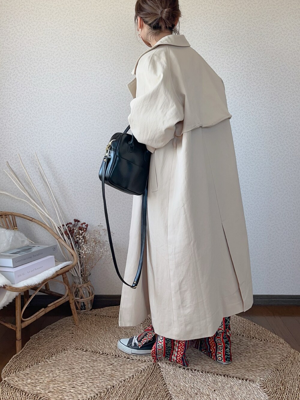 「コーナーズ、corners、エスニック、柄パンツ、COTORICA.、コトリカ、トレンチコート、reca、isook、anq.」｜「COTORICAのオーバーサイズトレンチ【スプリングコート】（トレンチコート、ベージュ系）」を使った、uaさん（レディース・154cm）の春コーディネートの3枚目の写真