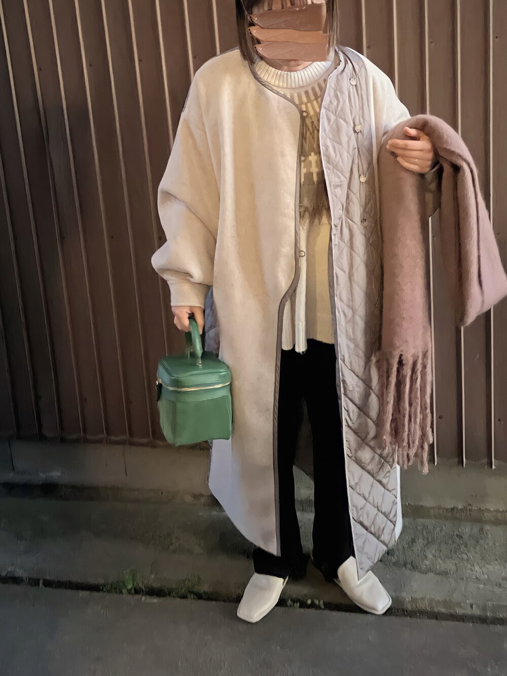 「オトナ女子、冬コーデ、Ciena、notch.、corners、chiiiibag、きれいめカジュアル」｜「notch.のアシメキルティング配色コート（ノーカラーコート、ベージュ系）」を使った、uaさん（レディース・153cm）の秋コーディネートの2枚目の写真