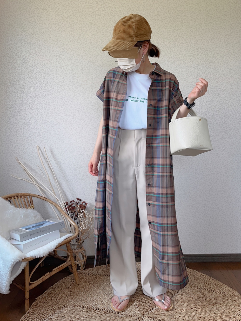 「コトリカ、シャツワンピ、チェックワンピース、ANGIE VINTAGE、ロゴT、tiptop、大人カジュアル、FORK&SPOON、真夏のアクティブスタイル」｜「FORK&SPOONのFORK&SPOON　カラーチェックショートスリーブワンピース（ワンピース、ブラウン系）」を使った、uaさん（レディース・154cm）の夏コーディネートの2枚目の写真