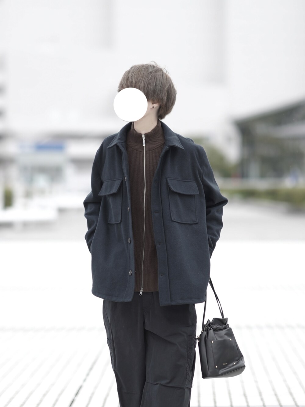 「私の推しブランド、休日スタイル、今日のコーデ、シンプル、ワイドパンツ、大人コーデ」｜「ZARAのアイテム（ジャケット/アウター、ブルー系）」を使った、とっしーさん（メンズ・184cm）の冬コーディネートの2枚目の写真