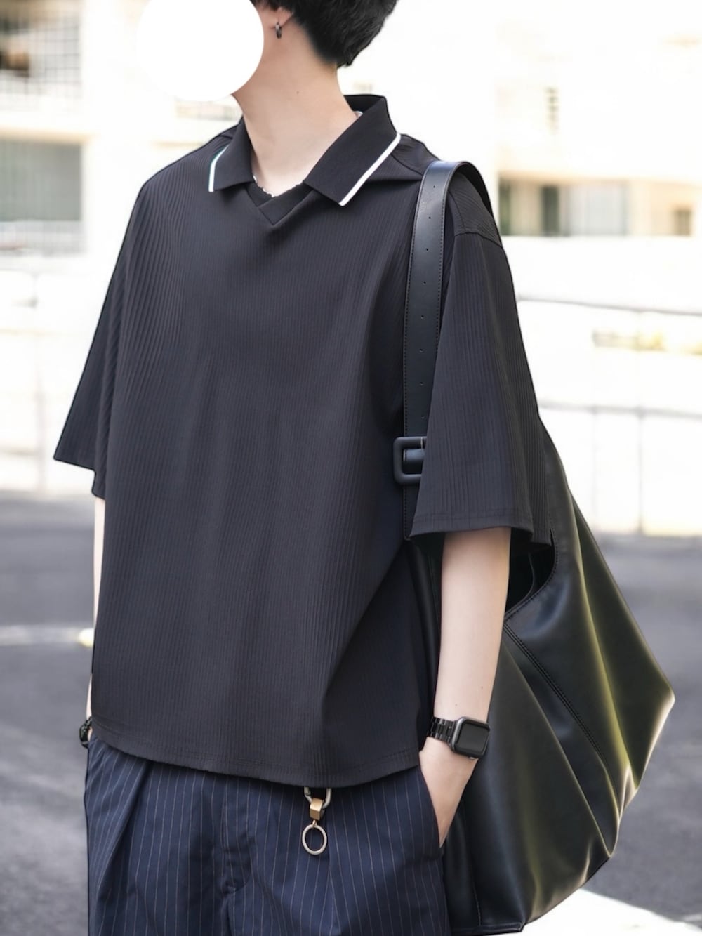 「最近のいい感じコーデ、キレイめカジュアル、オトナカジュアル、シンプルコーデ、大人カジュアル、夏服、ポロシャツ、GUコーデ、ZARA、プチプラ、ローファー、Tシャツコーデ」｜「ZARAのアイテム（Tシャツ/カットソー、ブラック系）」を使った、とっしーさん（メンズ・184cm）の春コーディネートの2枚目の写真