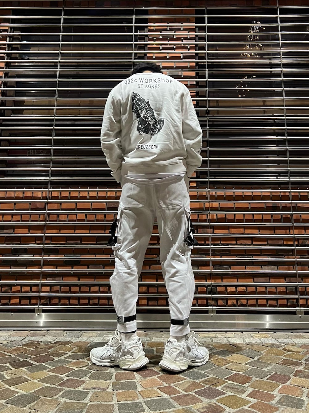 【ストリートの主役】BALENCIAGA スニーカー ヴィンテージ感 やっぱり履いてみたいバレンシアガのスニーカー」足元を彩る