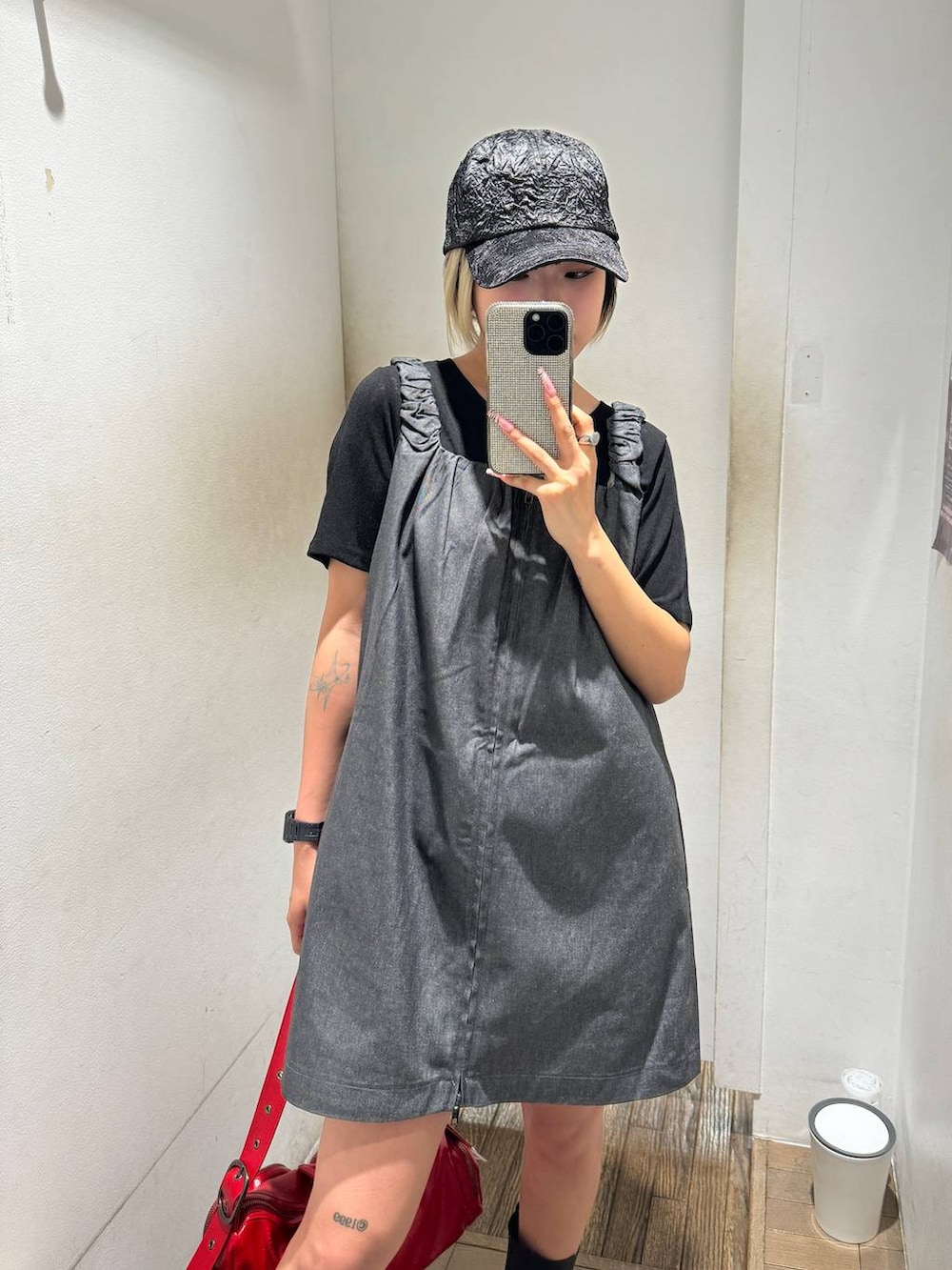 「低身長、JEANASIS」｜「JEANASISのサテンリボンCAP/129992（キャップ、ブラック系）」を使った、ミサ(JEANASiS)さん（レディース・155cm）の夏コーディネートの2枚目の写真