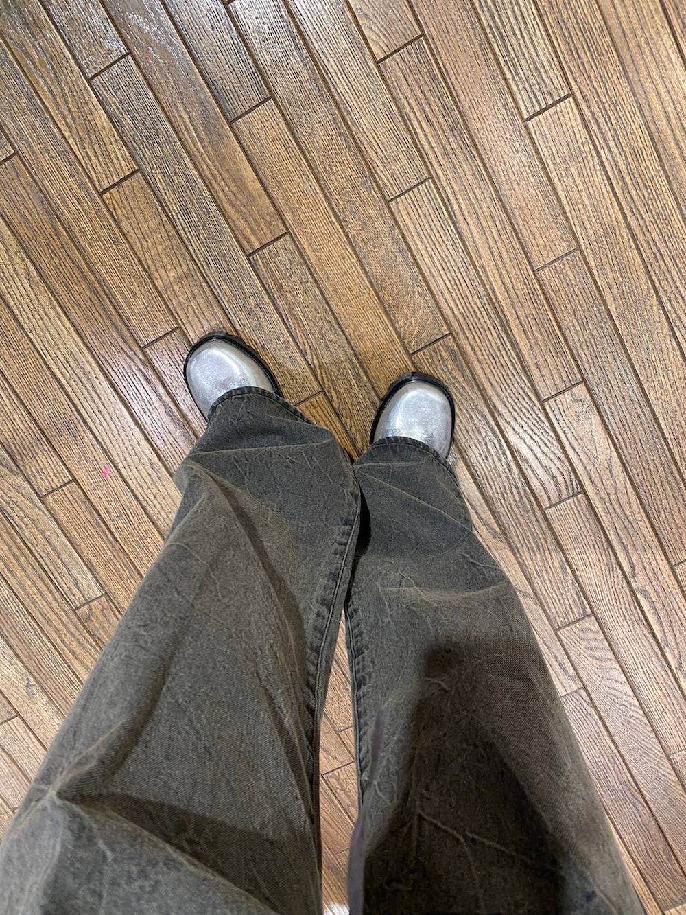 「ワントーン、低身長、JEANASIS」｜「JEANASISのフェイクレザーZIPムーンBAG/106926（ショルダーバッグ、ブラック系）」を使った、ミサ(JEANASiS)さん（レディース・155cm）の春コーディネートの4枚目の写真