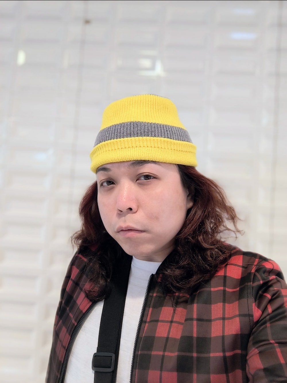 「Sergio Rossi x PUMAのアイテム（スニーカー、イエロー系）」を使った、Panda Ngさん（メンズ・180cm）の春コーディネートの3枚目の写真