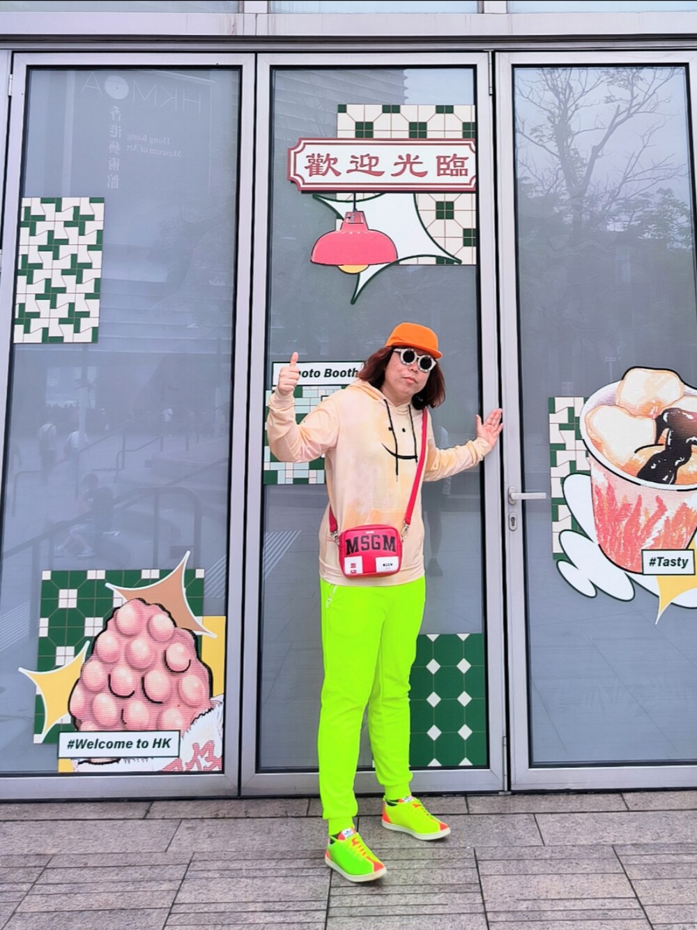 「adidas X jeremy scottのアイテム（スニーカー、その他）」を使った、Panda Ngさん（メンズ・180cm）の春コーディネートの5枚目の写真