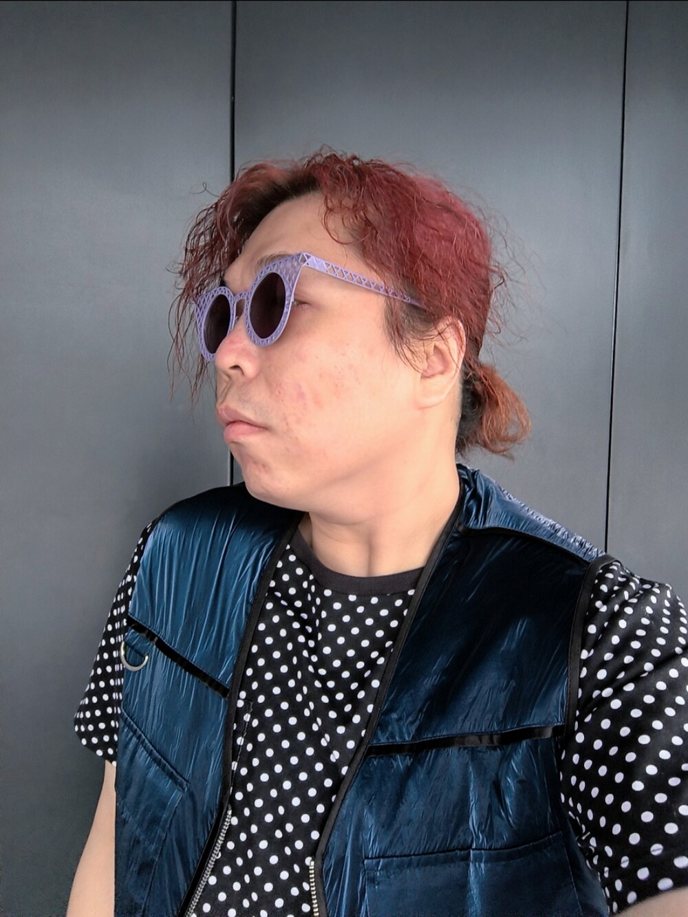 「marjan pejoskiのアイテム（チノパンツ、ブラック系）」を使った、Panda Ngさん（メンズ・180cm）の秋コーディネートの5枚目の写真