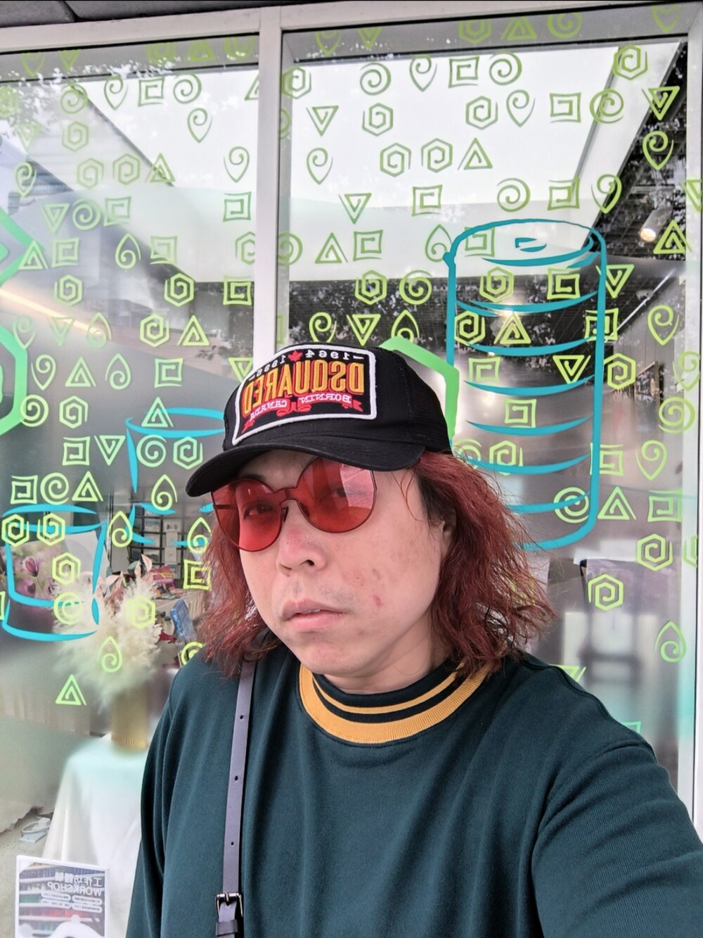 「bothのアイテム（シューズ、オレンジ系）」を使った、Panda Ngさん（メンズ・180cm）の秋コーディネートの3枚目の写真