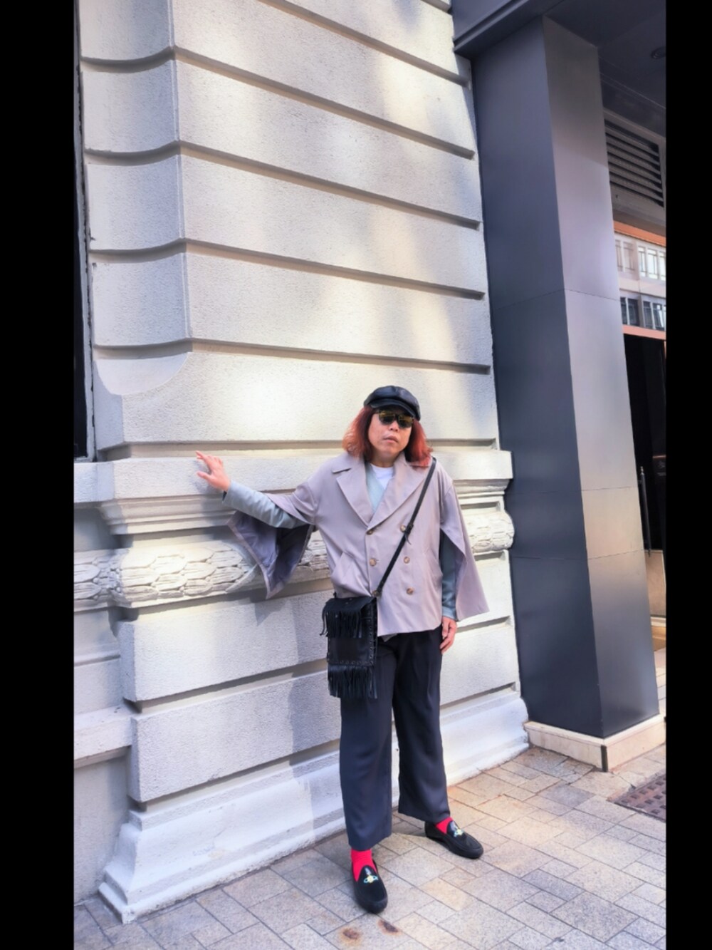 「Vivienne Westwoodのアイテム（レインシューズ、ブラック系）」を使った、Panda Ngさん（メンズ・180cm）の冬コーディネートの4枚目の写真