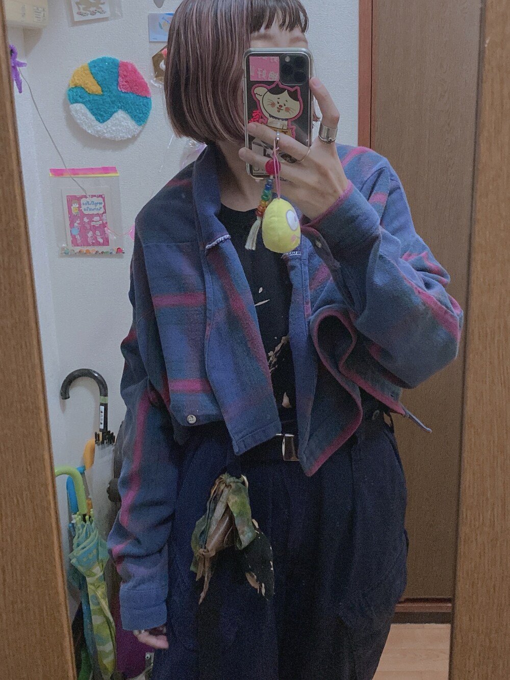 その他のシャツ/ブラウスを着用したレディースの秋コーディネートの5枚目の写真