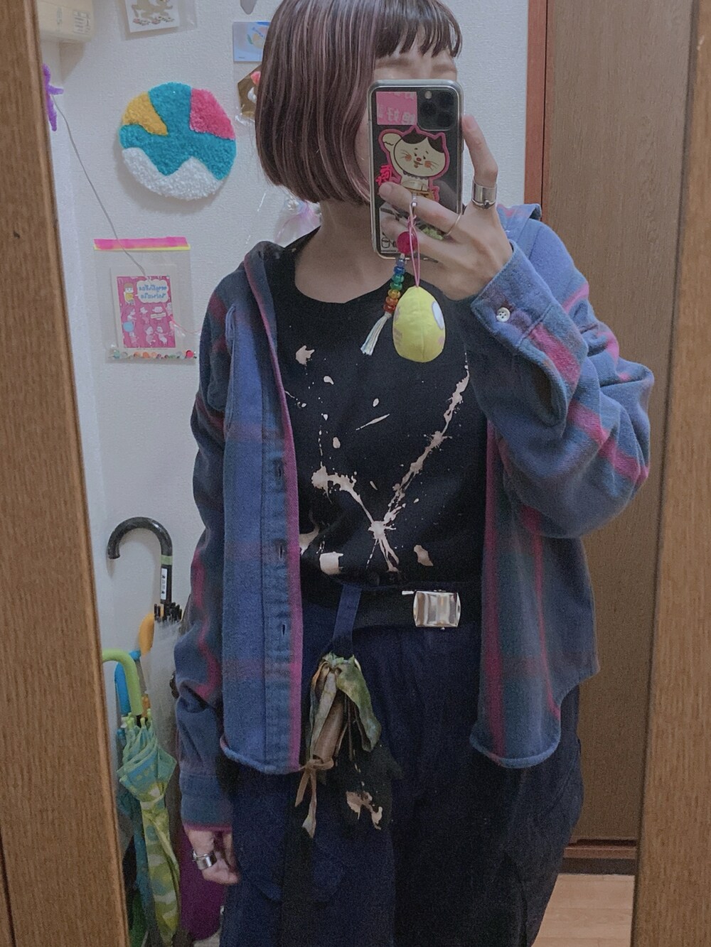 その他のシャツ/ブラウスを着用したレディースの秋コーディネートの3枚目の写真