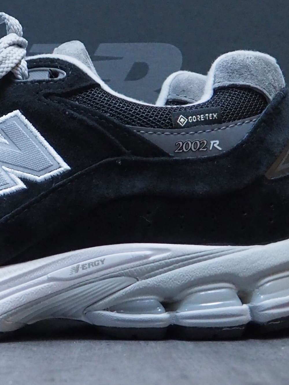 Taká2nd☂️｜NEW BALANCEのスニーカーを使ったコーディネート