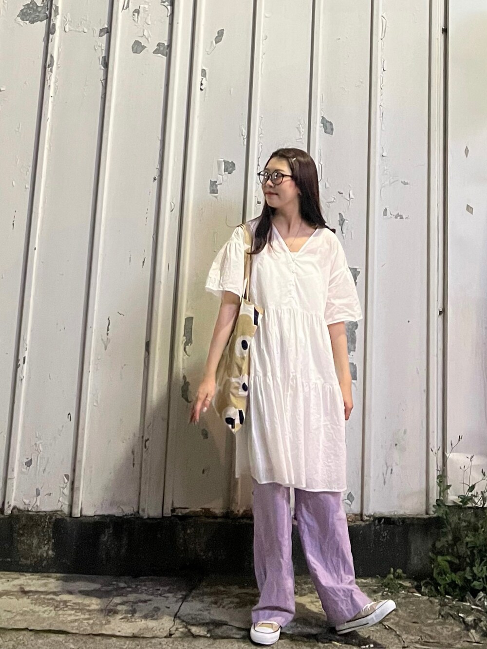 「marimekkoの【 marimekko / マリメッコ 】Pieni Unikko ファブリック トートバッグ（トートバッグ、ベージュ系）」を使った、018さん（レディース・157cm）の春コーディネートの2枚目の写真