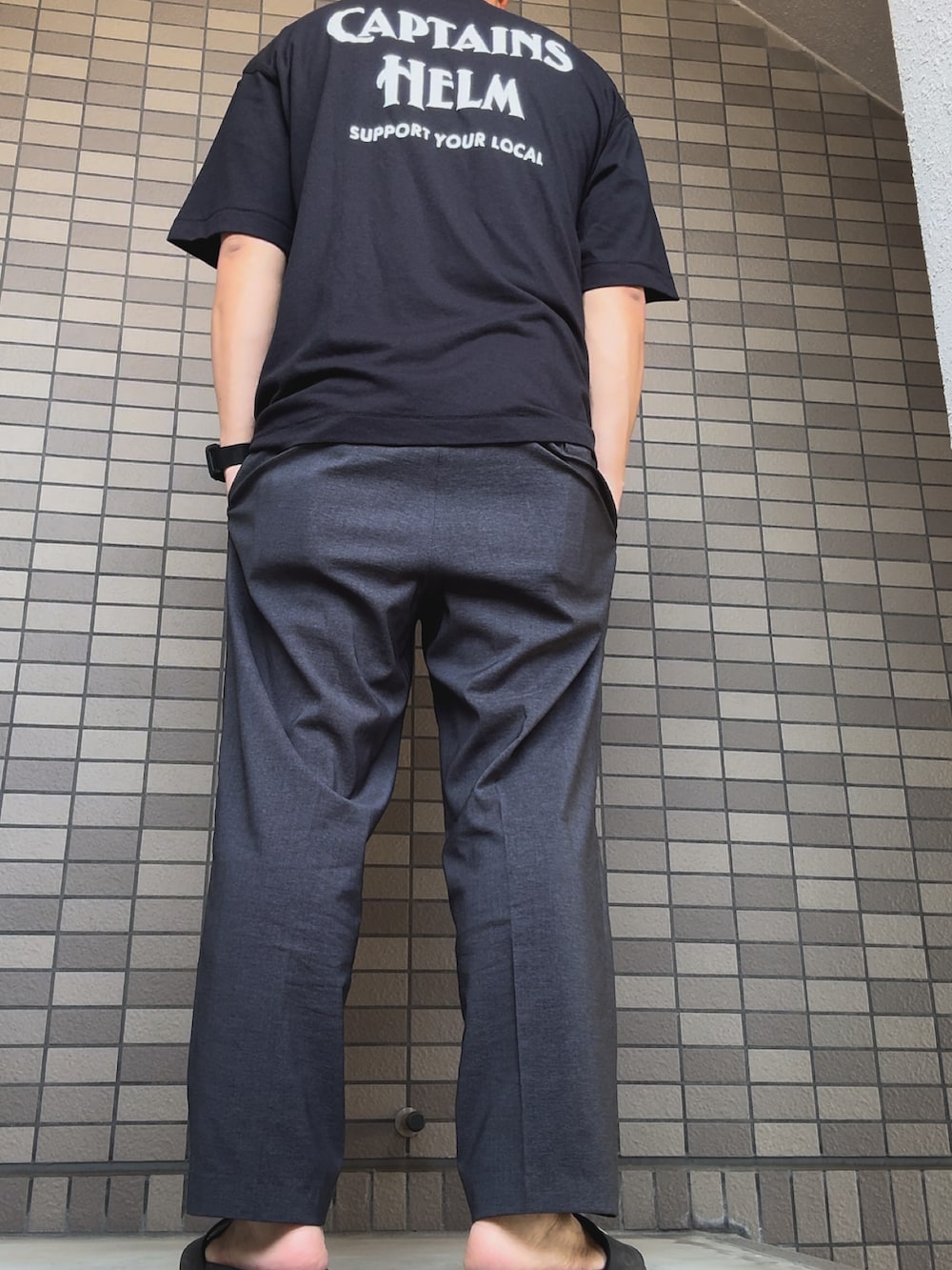 「きれいめカジュアル、プチプラ、夏だ!Tシャツ着よう!、シンプルスタイル、ゆるコーデ、大人カジュアル、シンプル、カジュアル、サンダル、ワントーンコーデ、40代ファッション、UNIQLO、GU」|「UNIQLOのアイテム(セットアップ、グレー系)」を使った、おしゃれ交番さん(骨格ストレート・メンズ・169cm)の夏コーディネートの2枚目の写真
