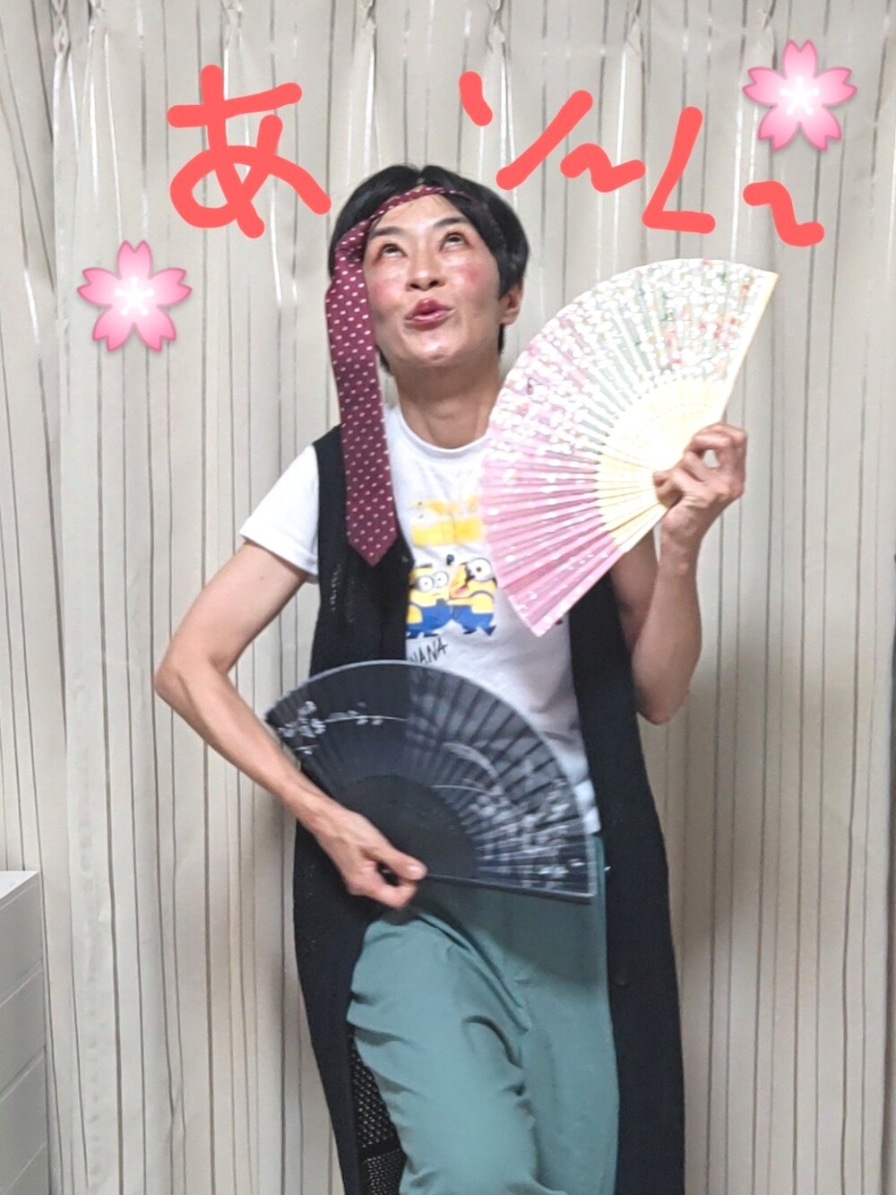 「夏のTシャツフェス、ミニオンズ、ジレ、追いコーデ」｜「MINIONSのアイテム（Tシャツ/カットソー、ホワイト系）」を使った、kaoru0922さん（レディース・156cm）の夏コーディネートの3枚目の写真
