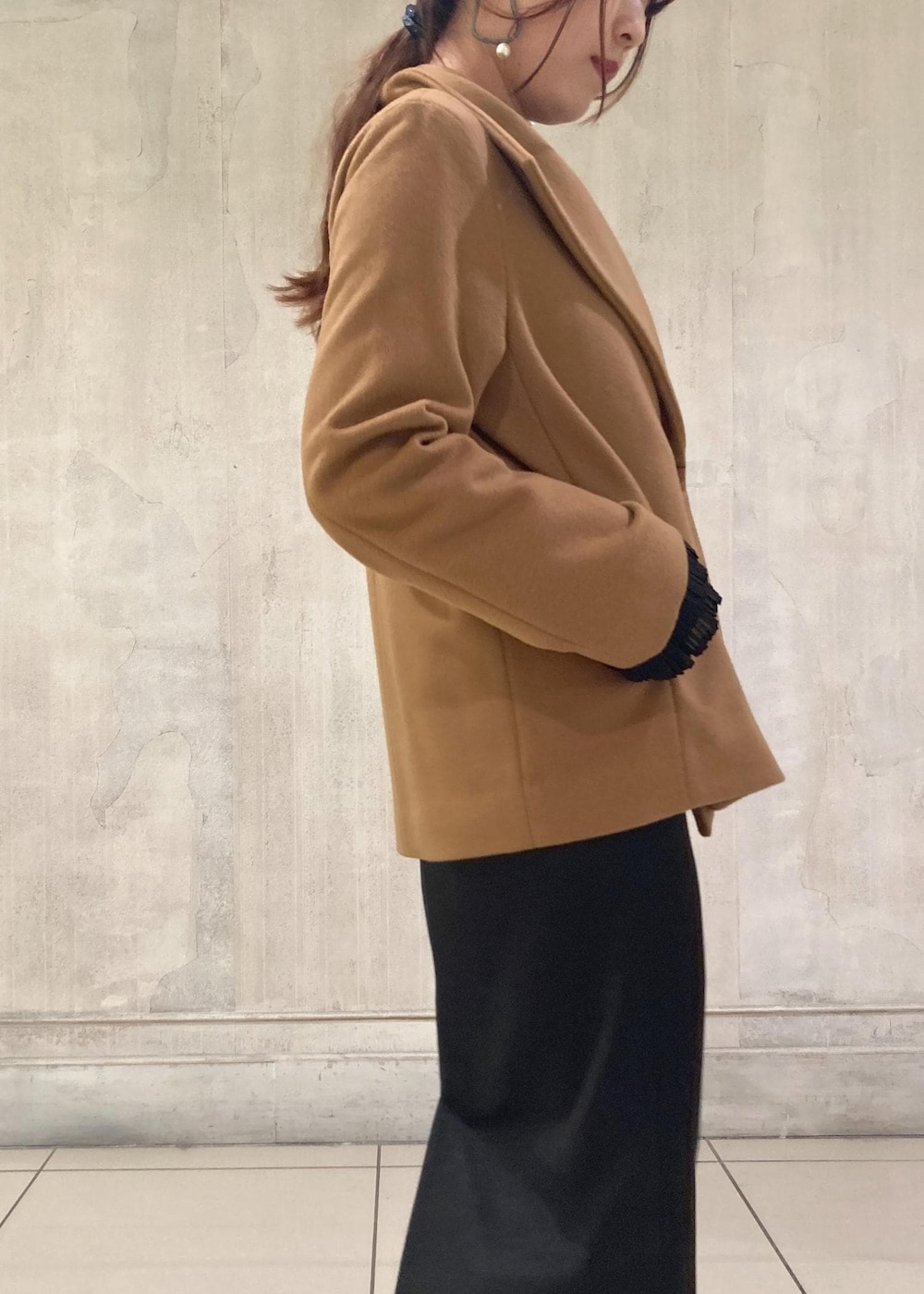 「モア、モアサロンエロペ、モア横浜高島屋、コート、カシミヤコート、プレカシコート、プレカシ、タイトスカート、スクエアブーツ、ショルダーバッグ、モア別注コート、moi別注コート、尾州コート、秋コーデ、初冬コーデ」｜「ROPE'のBeatrice boots(ベアトリス ブーツ)（ブーツ、ブラック系）」を使った、sanaさん（レディース・160cm）の秋コーディネートの5枚目の写真