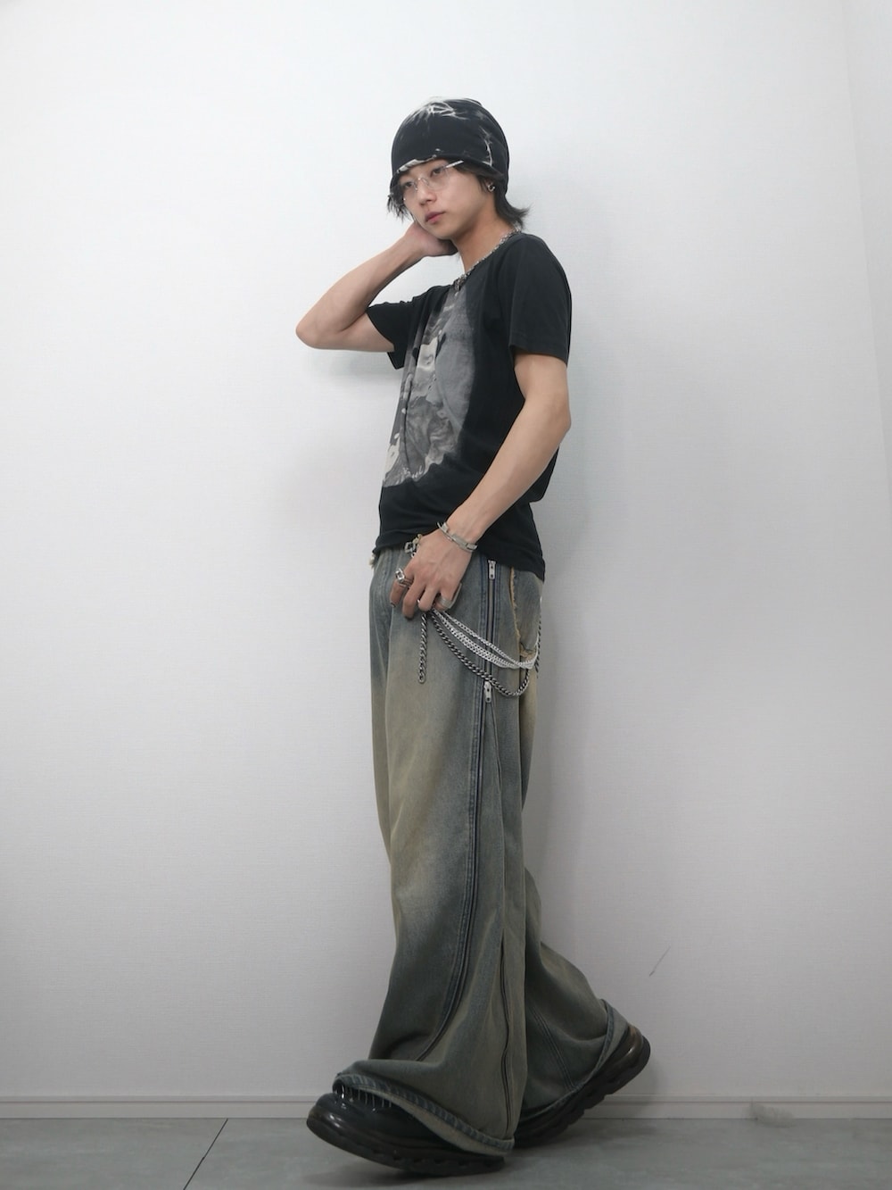 TAKATO｜GRANCYのデニムパンツを使った夏コーディネート - WEAR