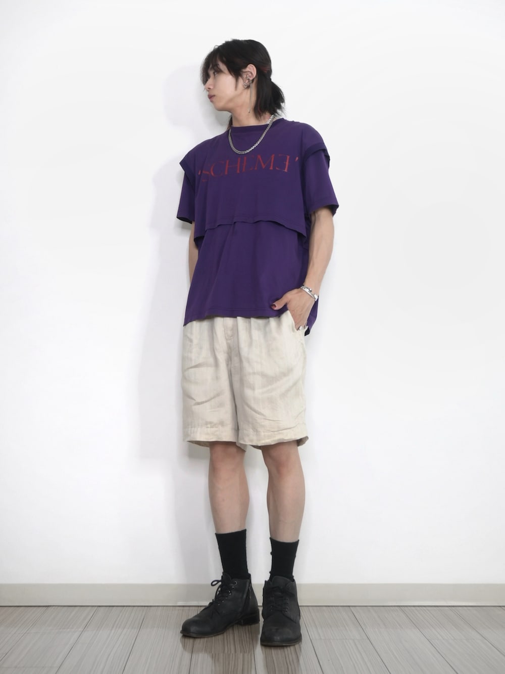 「夏だ！Tシャツ着よう！、シンプルスタイル、きれいめカジュアル、夏コーデ、休日コーデ、古着MIX、今日のコーデ、ハーフパンツ、Tシャツ、半袖シャツ、紫、パープル、TAKATO」｜「JOHN LAWRENCE SULLIVANのアイテム（Tシャツ/カットソー、パープル系）」を使った、 TAKATOさん（メンズ・172cm）の夏コーディネートの2枚目の写真
