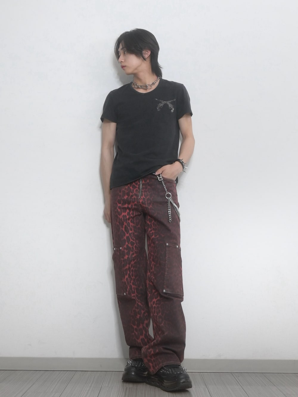 「TAKATO、GRANCY、夏コーデ、カジュアル、カジュアルコーデ、デートコーデ、y2k、半袖シャツ、Tシャツ、夏服」｜「GANNIのアイテム（パンツ、その他）」を使った、 TAKATOさん（メンズ・172cm）の夏コーディネートの2枚目の写真