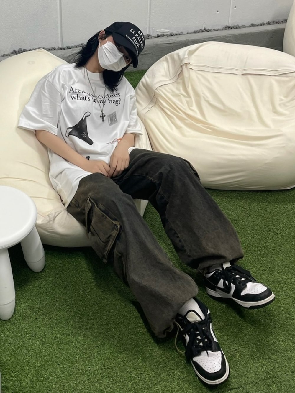 「韓国ファッション、韓国ブランド、韓国コーデ、韓国スタイル、韓国ストリート、スニーカー、スニーカーコーデ、スニーカー女子」｜「DEUS EX MACHINAのアイテム（キャップ、ブラック系）」を使った、mmluvqさん（レディース・158cm）の夏コーディネートの2枚目の写真