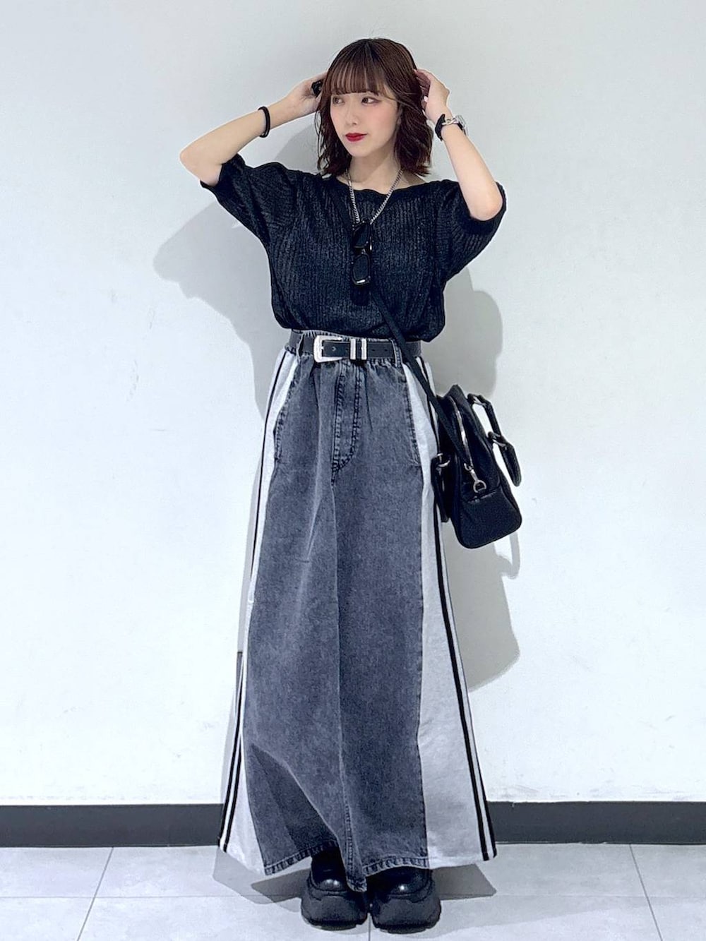 「メンズライク、韓国系、モード、夏コーデ、低身長、ラフ、PAGEBOY、PBLIM、着痩せ・細見え」｜「PAGEBOYのモードバックルベルト3（ベルト、ブラック系）」を使った、saeさん（レディース・152cm）の夏コーディネートの2枚目の写真