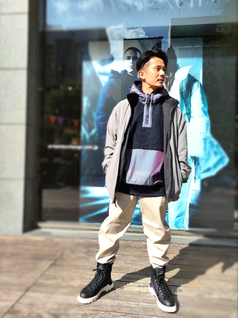 「秋ルック紹介するよ、armaniexchange、アルマーニエクスチェンジ、AXchanger、AXchange、秋コーデ、ブーツ、ハーフジップ、リバーシブル、トラックパンツ、ジョガーパンツ、フリース、ストリート、オーバーサイズ、レイヤードスタイル」|「ARMANI EXCHANGEの【A|X アルマーニ エクスチェンジ】マルチカラー ハーフジップスウェットパーカ(スウェット、パープル系)」を使った、🇮🇹りょーちん🇮🇹さん(メンズ・160cm)の秋コーディネートの2枚目の写真