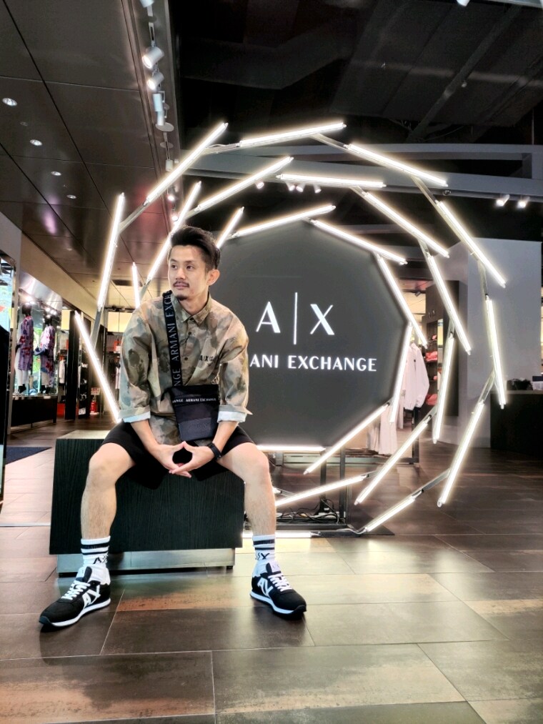 「休日スタイル、カモフラ、真夏のアクティブスタイル、アルマーニエクスチェンジ、armaniexchange、AXchanger、AXchange、メンズコーデ、ストリートコーデ、ショートパンツ、スニーカーコーデ、おしゃれさんと繋がりたい、ファッションの力を信じよう、秋服準備はじめました、オトナカジュアル」|「ARMANI EXCHANGEの【A|X アルマーニ エクスチェンジ】カモフラージュ柄 長袖シャツ/REGULAR(シャツ/ブラウス、ブラウン系)」を使った、🇮🇹りょーちん🇮🇹さん(メンズ・160cm)の夏コーディネートの2枚目の写真