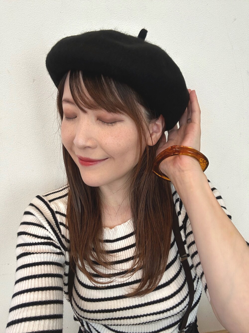 「ボーダー、デニムスカート、サスペンダー、ベレー帽、オレンジ、カラーソックス、チェック、ボストンバッグ、秋服準備はじめました、初秋コーデ、トラッド、今日のコスメと服、タックイン、ママコーデ、フレンチカジュアル」|「Edit Sheenの【SAORIセレクト】5分袖ボートネックリブニット(ニット/セーター、ホワイト系)」を使った、yu.さん(レディース・161cm)の夏コーディネートの2枚目の写真