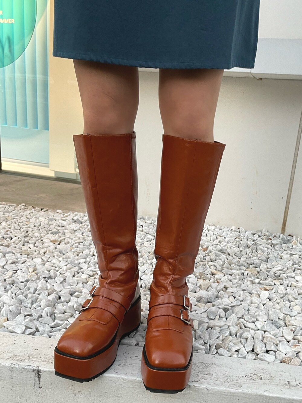 「jouetie、ジュエティ、ガーリーコーデ、低身長コーデ、152cm、150cmコーデ、骨格ウェーブ、イエベ春、チャイナ、チャイナワンピース、ロングブーツ、ローファー、ベレー帽、参戦服、春服デビュー宣言」｜「jouetieのエンブロイダリーチャイナミニワンピース（ワンピース、ブルー系）」を使った、ERIKOさん（レディース・152cm）の春コーディネートの6枚目の写真