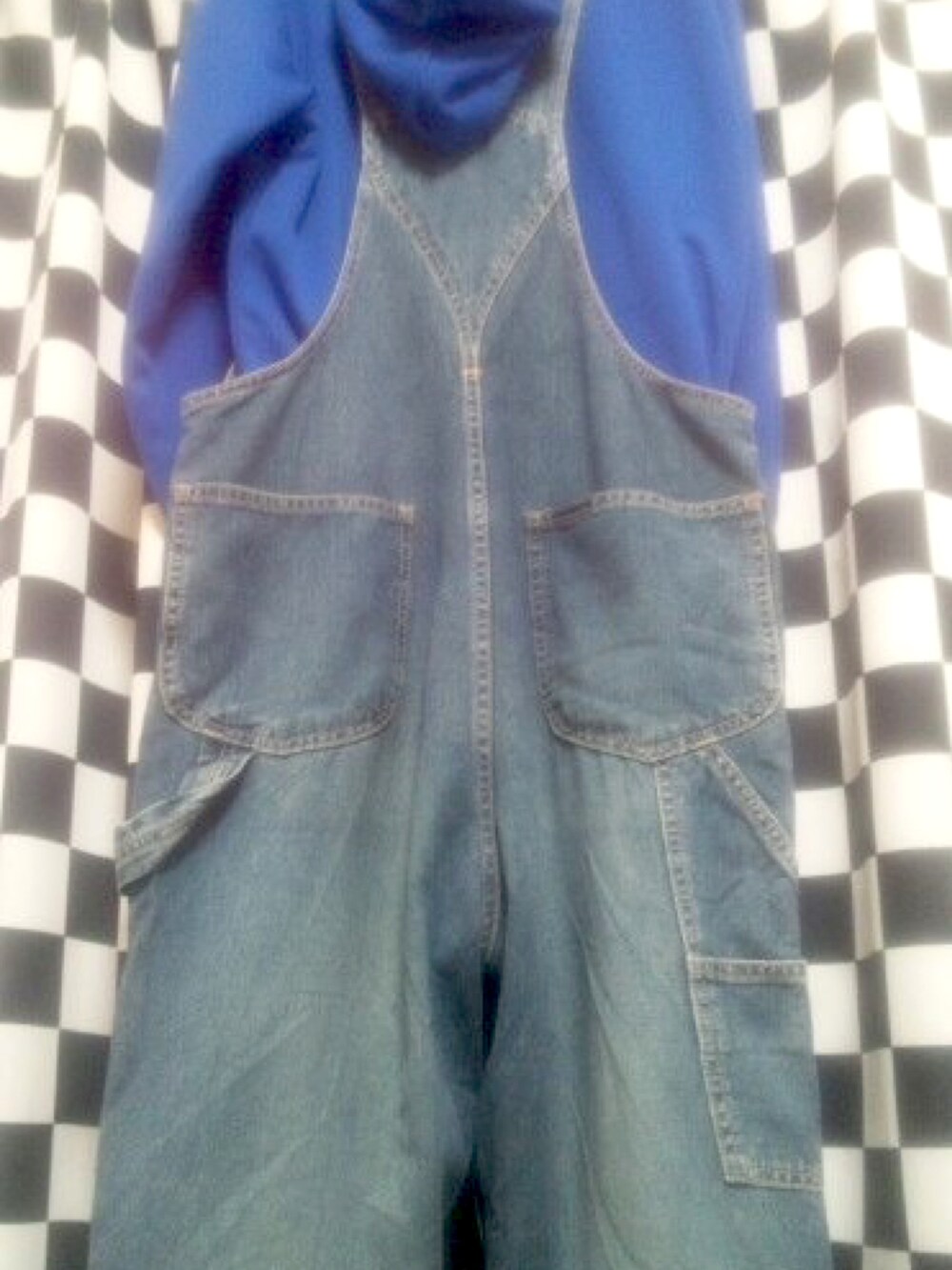 その他のサロペット/オーバーオールを着用したメンズの秋コーディネートの3枚目の写真