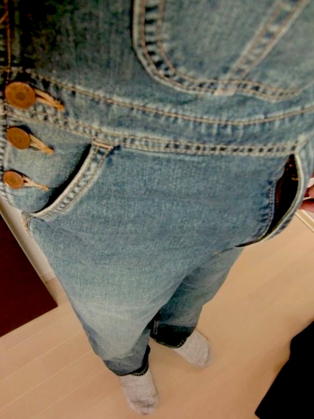 その他のサロペット/オーバーオールを着用したメンズの秋コーディネートの3枚目の写真