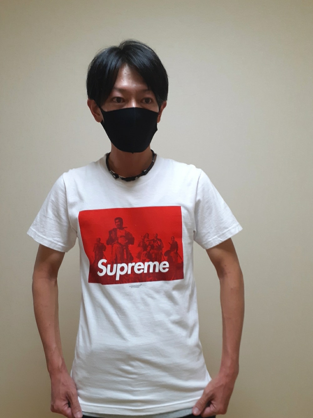 「Supreme、Seven Samurai、七人の侍、UNDER COVER」｜「Supreme のアイテム（Tシャツ/カットソー、ホワイト系）」を使った、Ta-ka-777さん（メンズ・173cm）の夏コーディネートの2枚目の写真