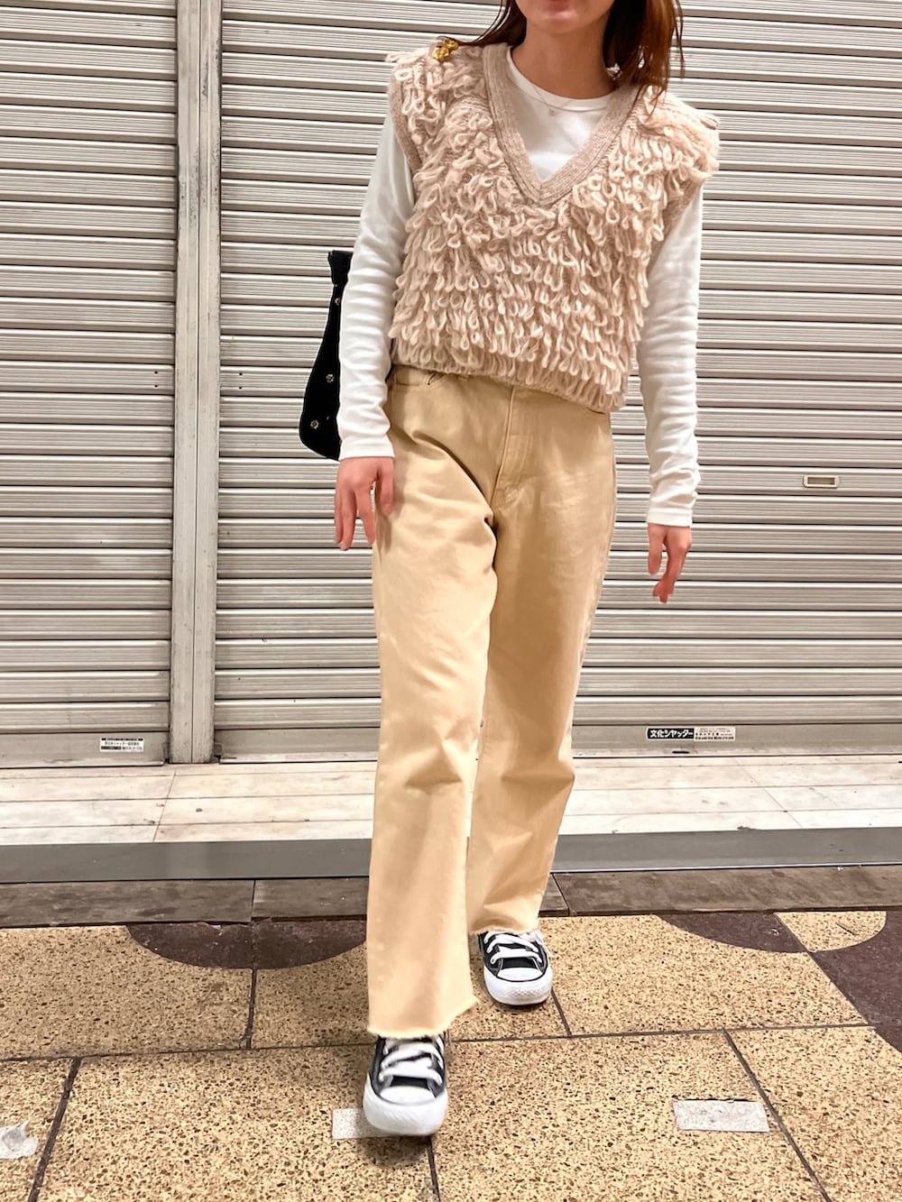 「低身長、春コーデ、ベージュコーデ、お出かけコーデ」｜「ENCのアイテム（その他トップス、ベージュ系）」を使った、AOI.さん（レディース・150cm）の春コーディネートの2枚目の写真