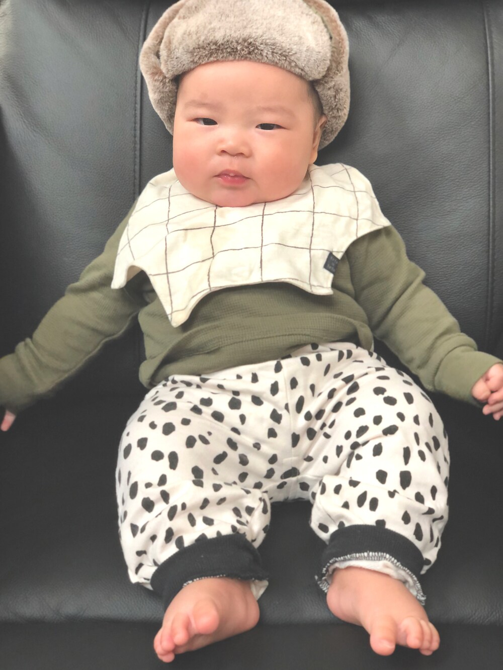 「フライトキャップ、男の子ベビー」｜「Birthdayのアイテム（キャップ、グリーン系）」を使った、natsuさん（キッズ・70cm）の冬コーディネートの3枚目の写真