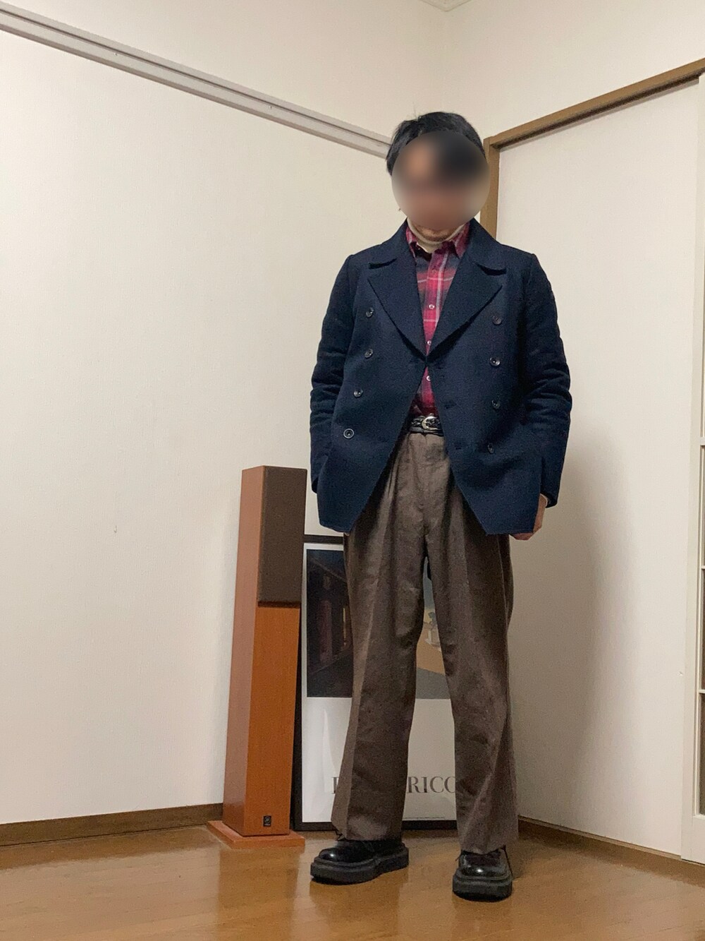 「最近のいい感じコーデ、タートルネック、冬アウター、休日コーデ、冬のコーデ、オトナカジュアル、きれいめカジュアル、古着MIX、革靴、低身長、スラックス、GU、厚底シューズ」｜「GUのGU×undercover チャンキーソールプレーントゥシューズ（ドレスシューズ、ブラック系）」を使った、ロロさん（メンズ・166cm）の冬コーディネートの2枚目の写真
