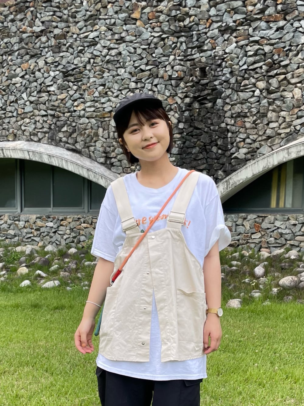 「今日のコスメと服、カジュアルコーデ、休日コーデ、オトナ女子、低身長、キャンプ、キャンプスタイル、キャンプコーデ、秋のコーデ、アウトドアスタイル」｜「MYMOOD.のドロストナイロンカーゴパンツ（カーゴパンツ、ブラック系）」を使った、こつさん（骨格ウェーブ・レディース・154cm）の秋コーディネートの3枚目の写真