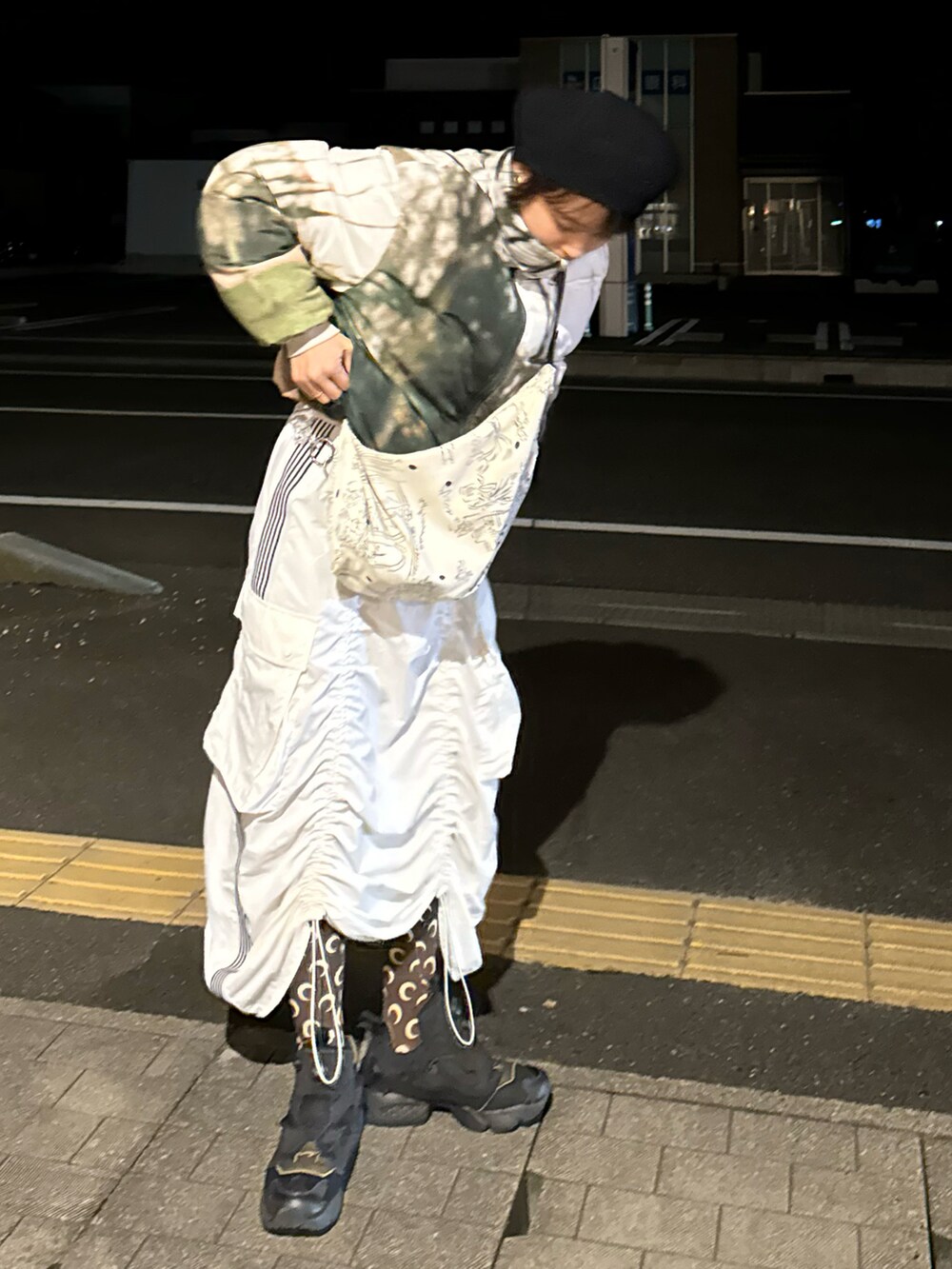 「しまむら、極暖タイツ、2枚履き、marine serre、韓国ファッション、ショート丈、Candy Stripper、キャンスパ、高橋愛、154cm」｜「韓国のアイテム（ジャケット/アウター、グリーン系）」を使った、高橋愛さん（レディース・154cm）の冬コーディネートの3枚目の写真