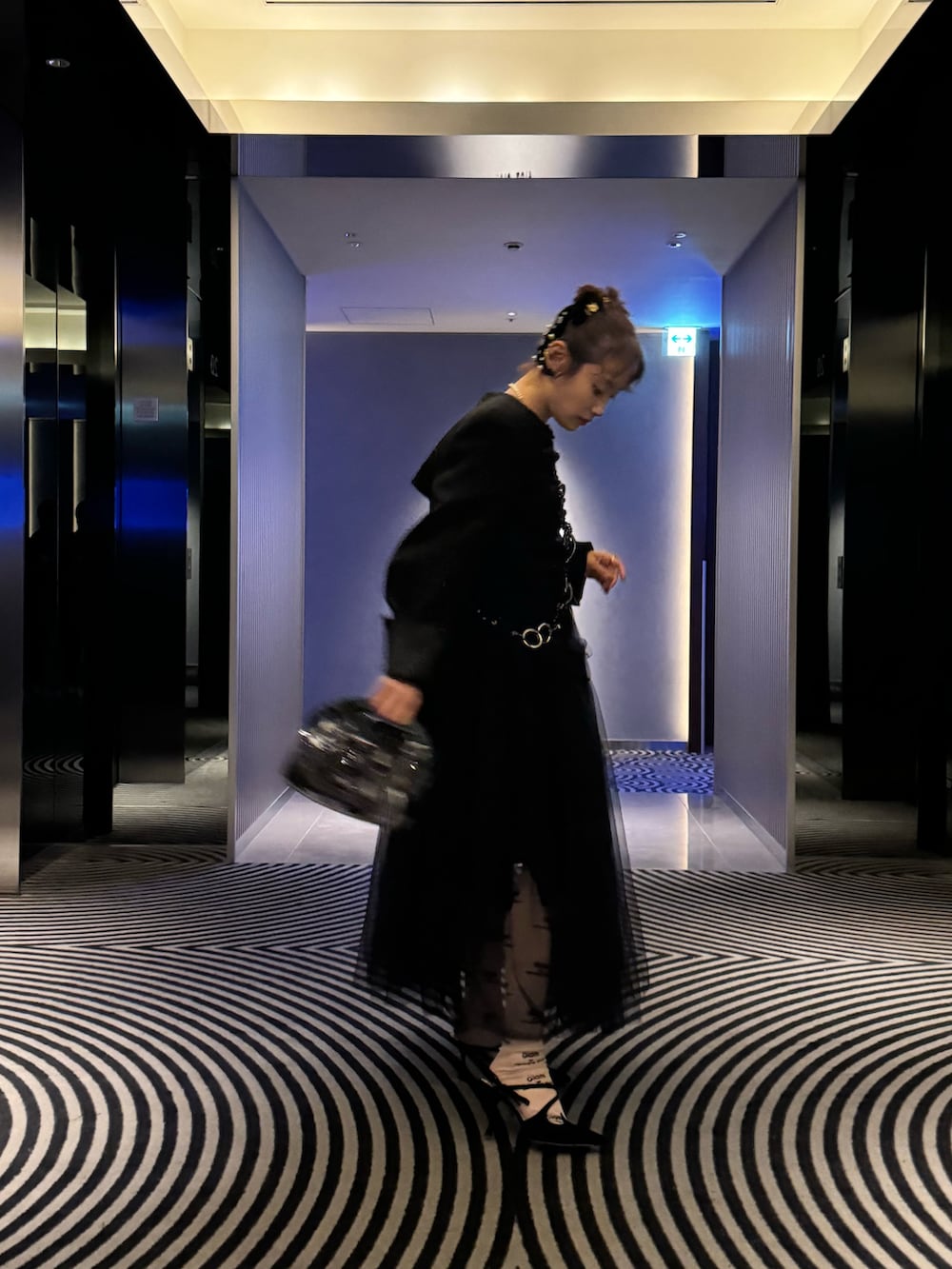「ドレスアップ、お呼ばれスタイル、パーティースタイル、シースルー、高橋愛、154cm、Roger Vivier、ロジェヴィヴィエ、prankproject、プランクプロジェクト、チカキサダ、ChikaKisada、結婚式、披露宴、パーティー」｜「PRANK PROJECTのトリプルクロスボレロジャケット / Triple Clothes Bolero Jacket（その他アウター、ブラック系）」を使った、高橋愛さん（レディース・154cm）の夏コーディネートの2枚目の写真
