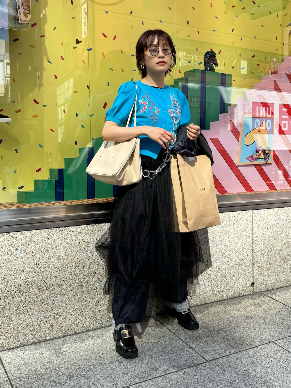 「レイヤードスタイル、チュール、チュールワンピ、KBF、kbf_ootd、KBF好きさんと繋がりたい、kbf_ai、高橋愛コラボ、KEITA MARUYAMA、TODS」｜「KBFの『高橋愛×KBF』フリルSETチュールワンピース（ワンピース、ブラック系）」を使った、高橋愛さん（レディース・154cm）の春コーディネートの2枚目の写真